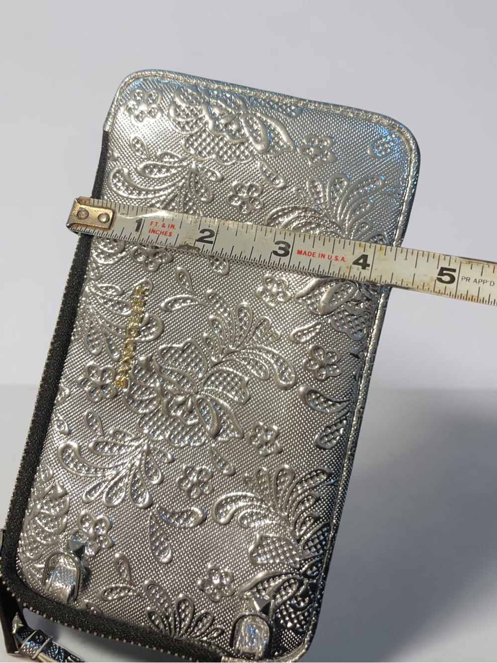 Bandolier Silver Embossed Floral Pouch - never used - Picture 5 of 6